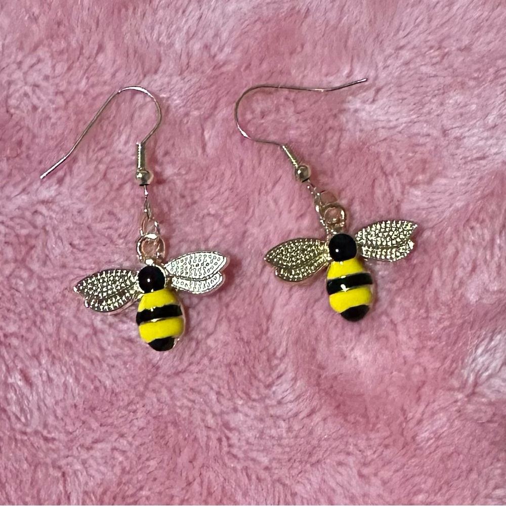 Bee Dangle Earrings with Silver Wings